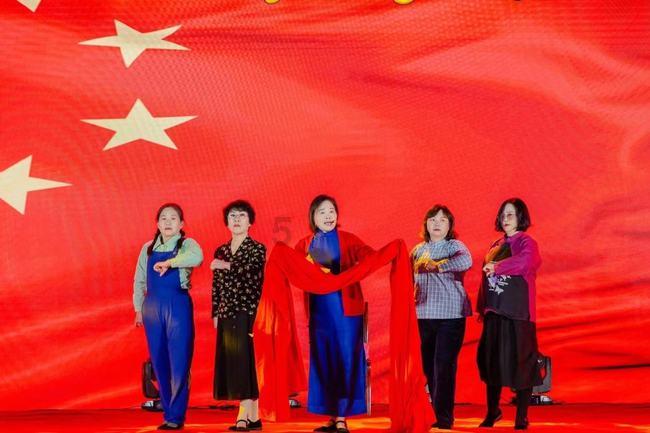 法甲正式回应C罗!梅西走了,却成关键,球迷:他们懂怎么破防CR7